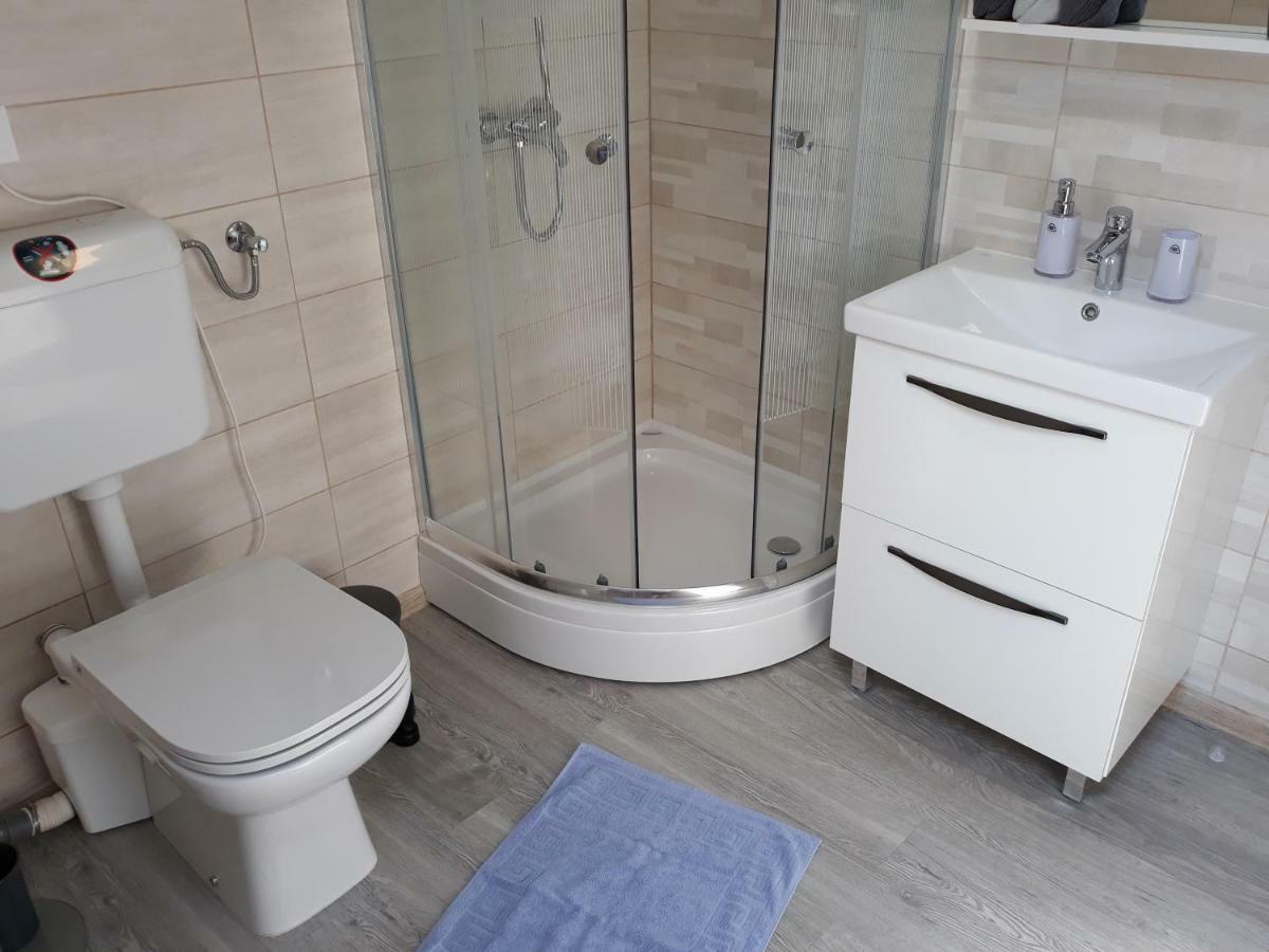 Center Apartment Dalu Пула Екстериор снимка