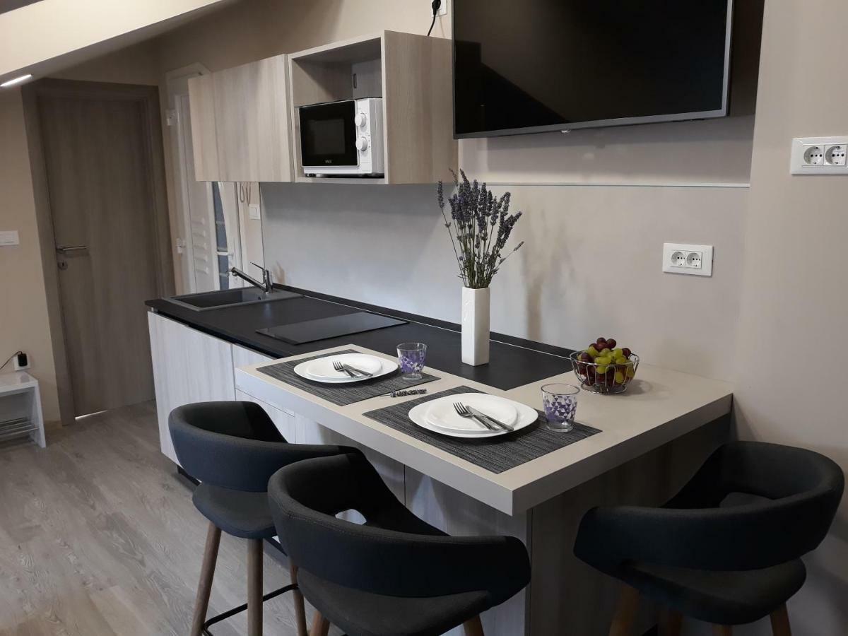 Center Apartment Dalu Пула Екстериор снимка