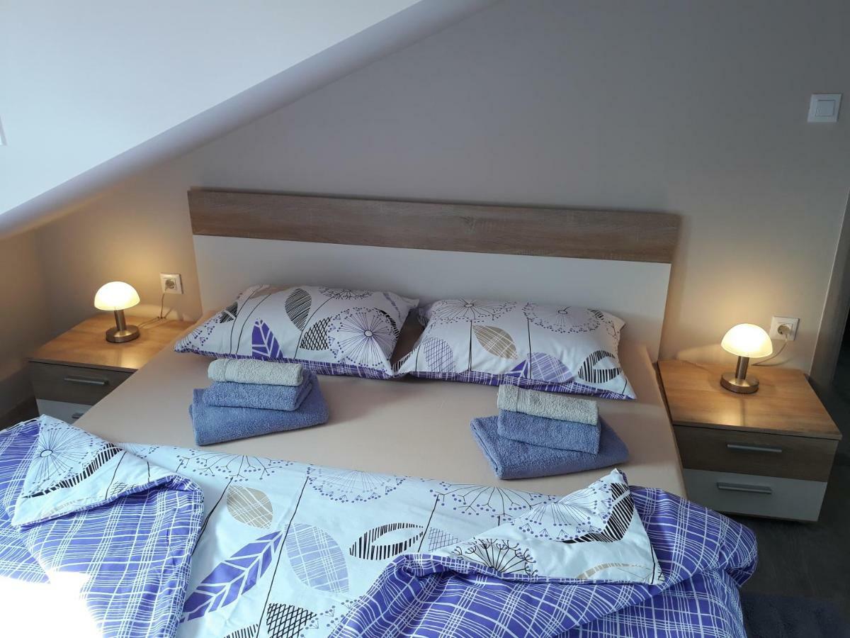 Center Apartment Dalu Пула Екстериор снимка